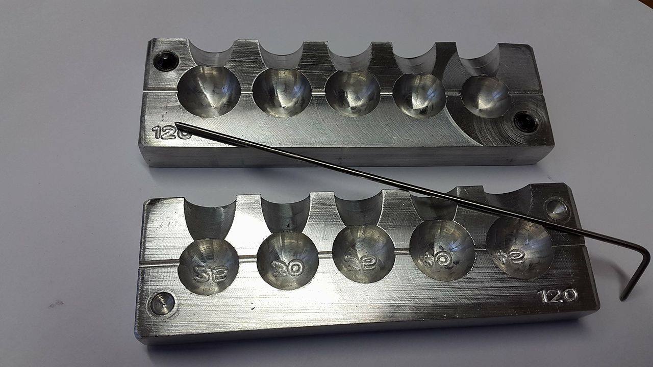 Pyramid Weight Mould for sea fishing Aluminium twin mould 130-180gram 